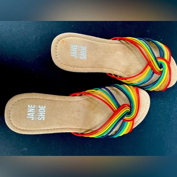 NWOT Rainbow Sandals - Picture 2 of 4